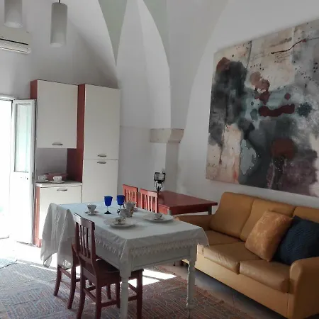 Piccola Dimora Con Terrazzina *